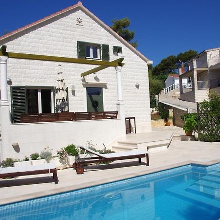 Holiday Home Nevista Sumartin Extérieur photo