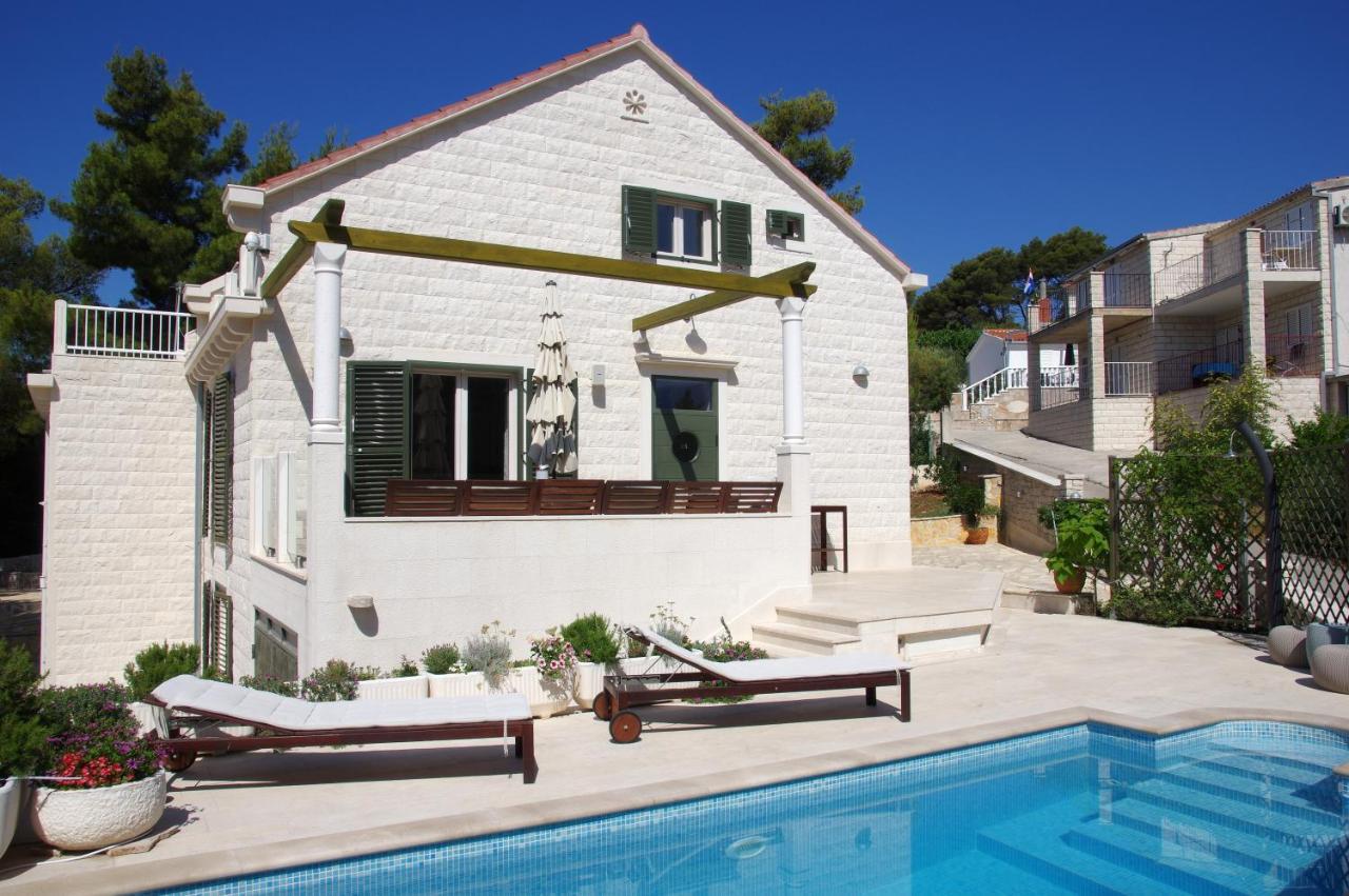 Holiday Home Nevista Sumartin Extérieur photo