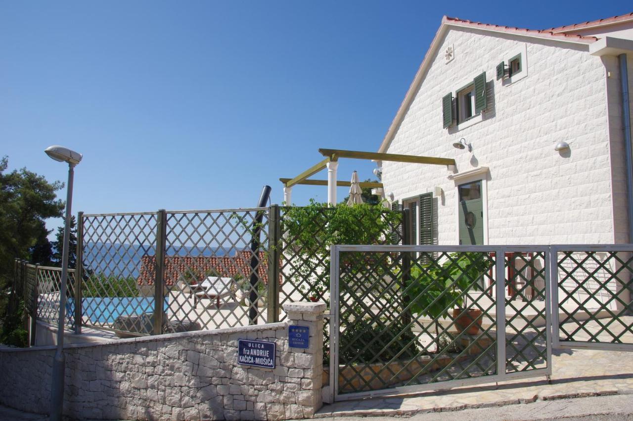 Holiday Home Nevista Sumartin Extérieur photo