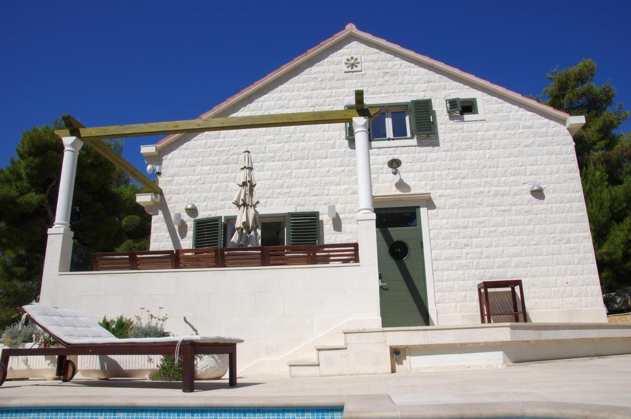 Holiday Home Nevista Sumartin Extérieur photo