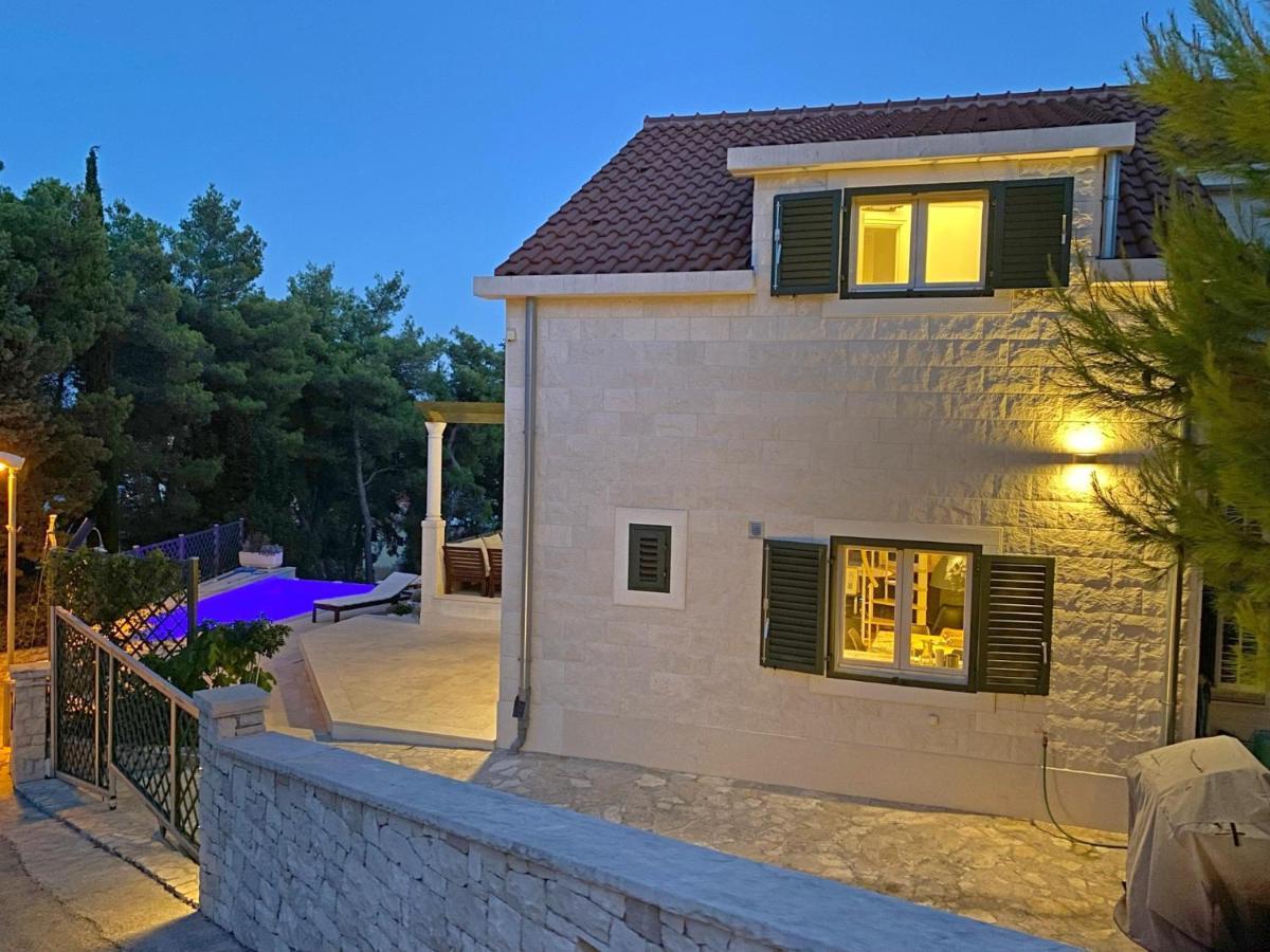 Holiday Home Nevista Sumartin Extérieur photo
