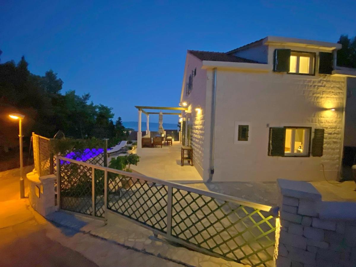 Holiday Home Nevista Sumartin Extérieur photo