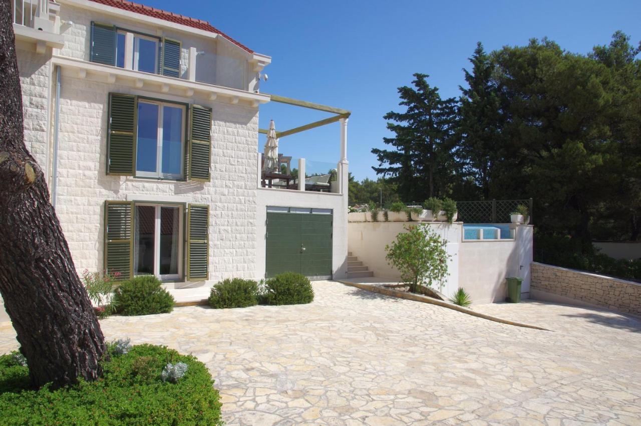 Holiday Home Nevista Sumartin Extérieur photo