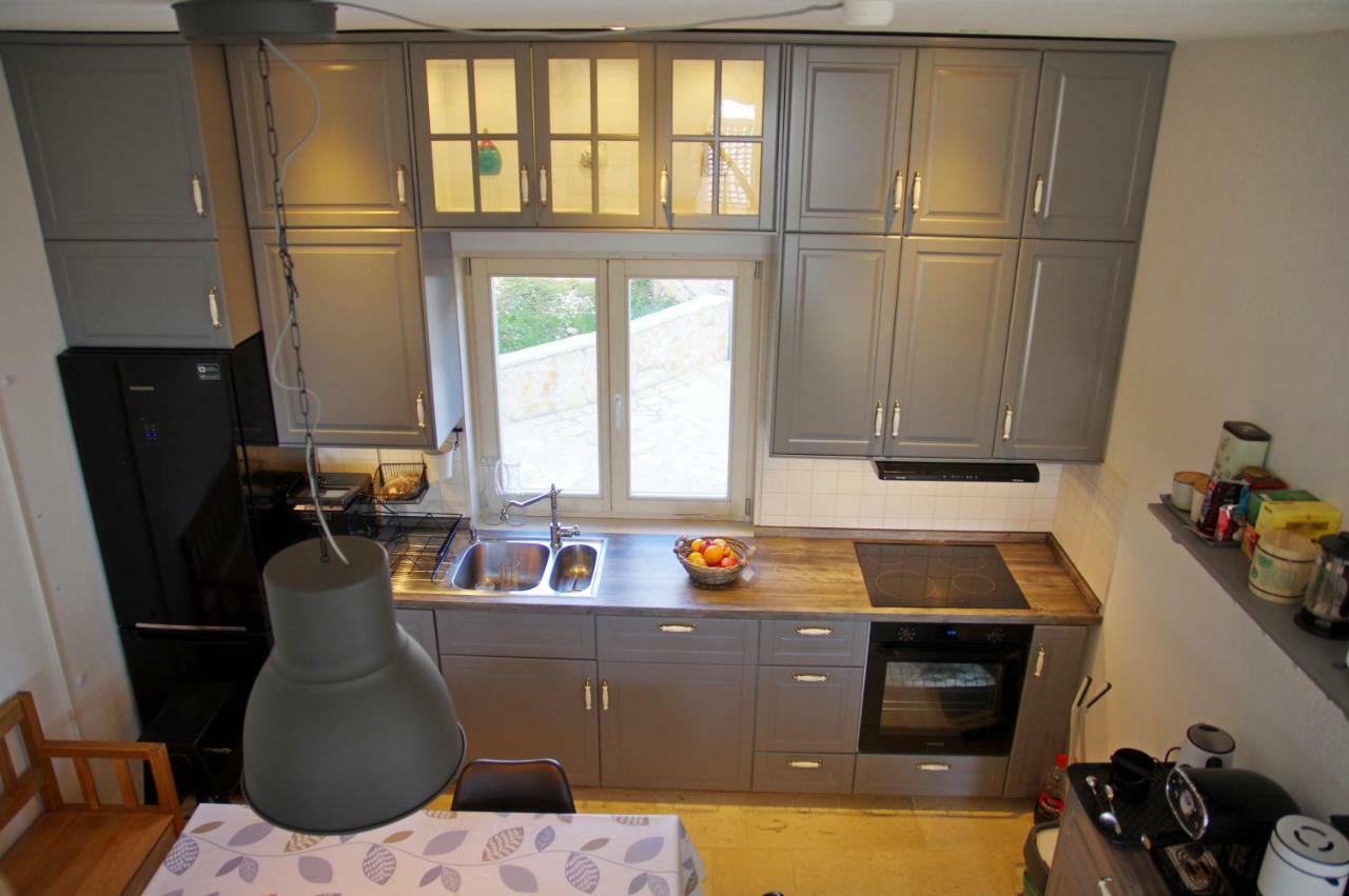 Holiday Home Nevista Sumartin Extérieur photo
